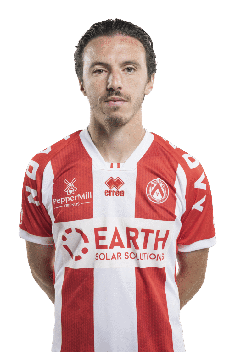2526 KV Kortrijk Youssef Challouk Midfielder 030